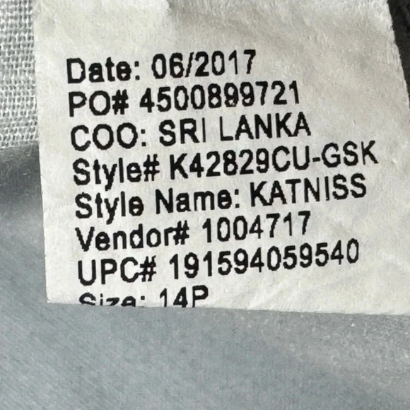 NWT Gloria Vanderbilt Katniss Size 14P Capris - Picture 9 of 10